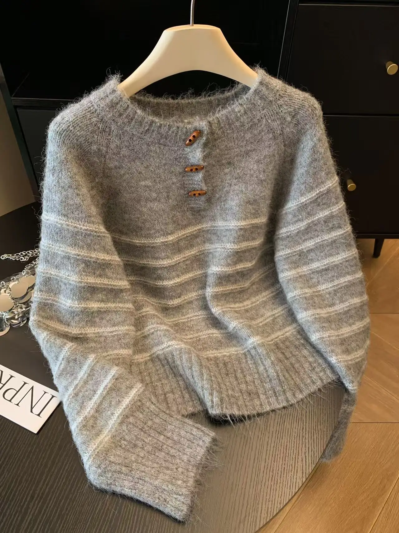 سترة نسائية مخططة من الصوف وال - مراجعة Shirts وسعره